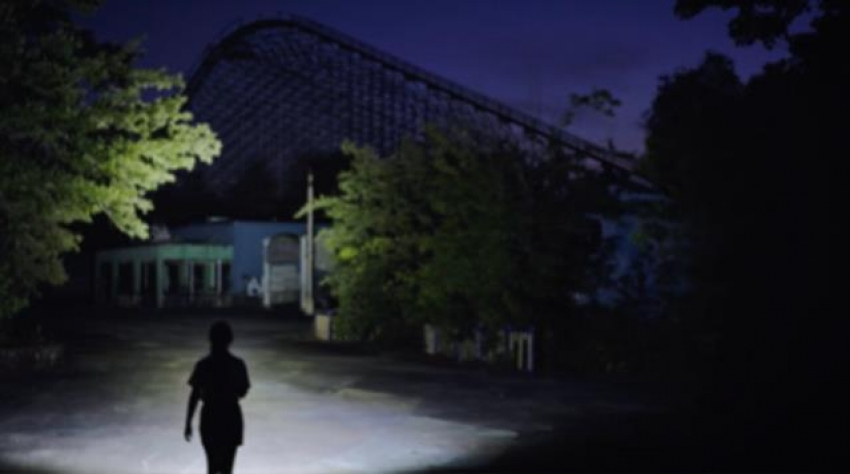 Terk edilmiş lunaparktan gece gizemli sesler yükseliyor