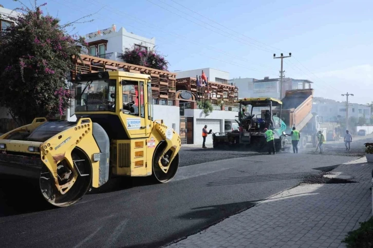 Bodrum’da 18 bin metre sıcak asfalt yapıldı
