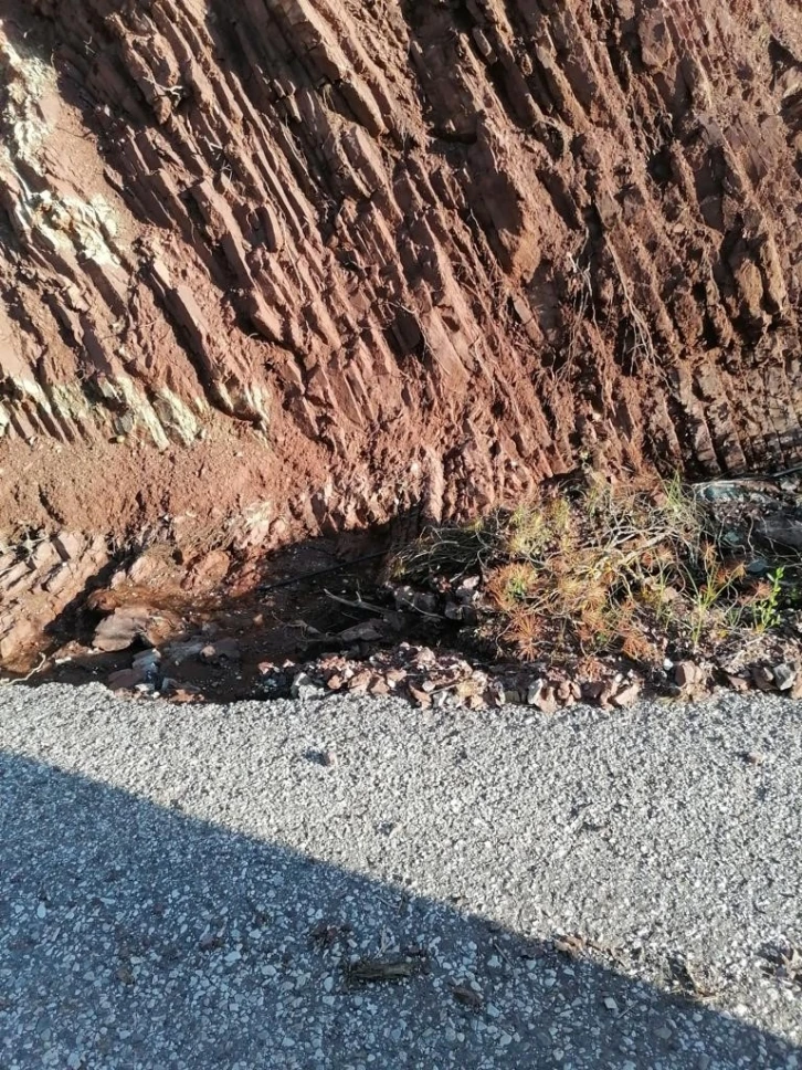 Boğaçayı’ndaki renk değişiminin nedeni toprak kayması
