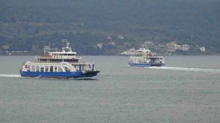 Bozcaada ve Gökçeada’ya yarınki feribot seferlerine fırtına engeli