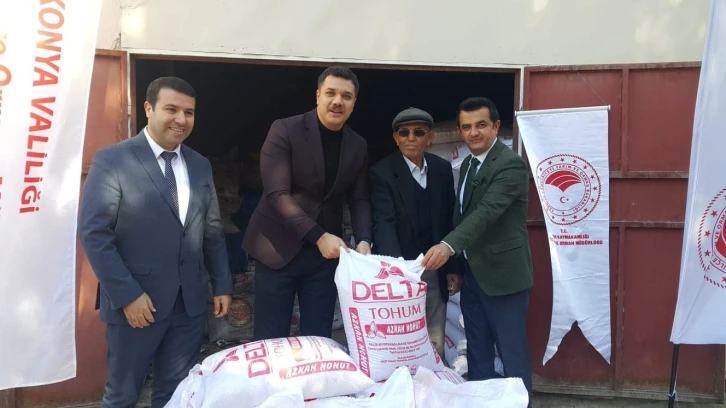 Bozkır’da yüzde 50 hibeli nohut tohumu dağıtıldı
