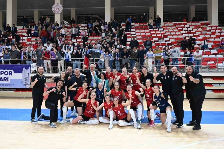 Bozüyük Belediyesi Eğitim Spor: 3 - Aksaray 1989: 1
