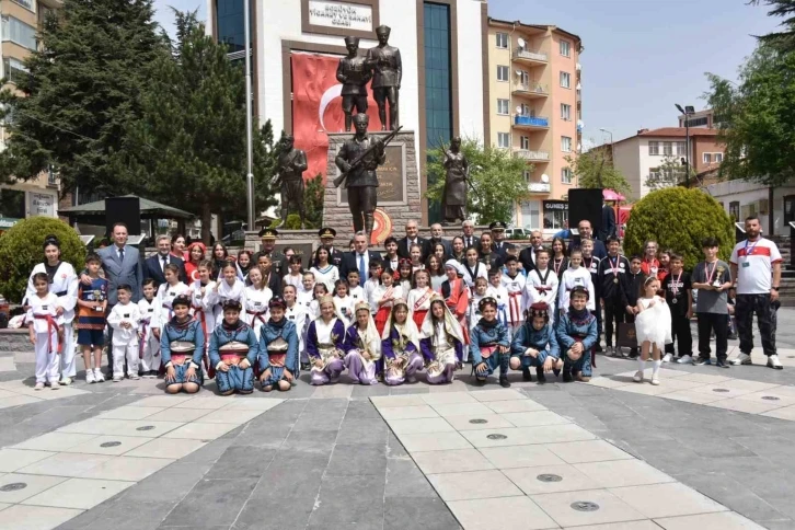 Bozüyük’te 23 Nisan Ulusal Egemenlik ve Çocuk Bayramı coşkusu
