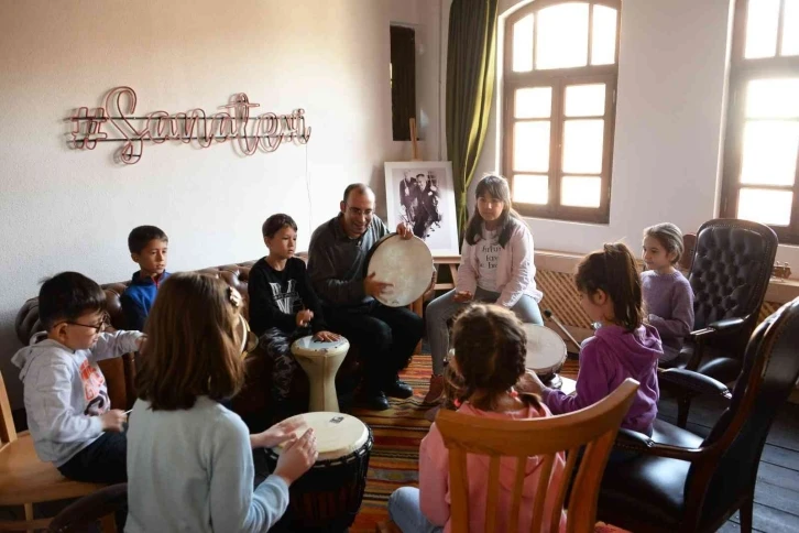 Bozüyük’te düzenlenen "içimizdeki ritm atölyesi" ilgi gördü
