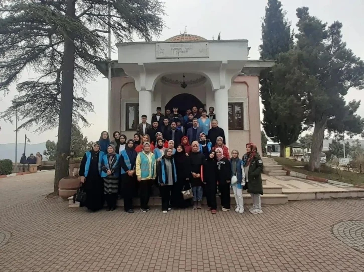 Bozüyüklü gençler Bilecik’in tarihi mekanlarını gezdi
