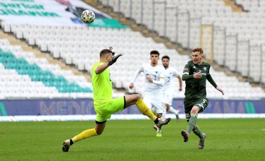 Burak Kapacak, Bursaspor'un 10 golüne doğrudan etki yaptı