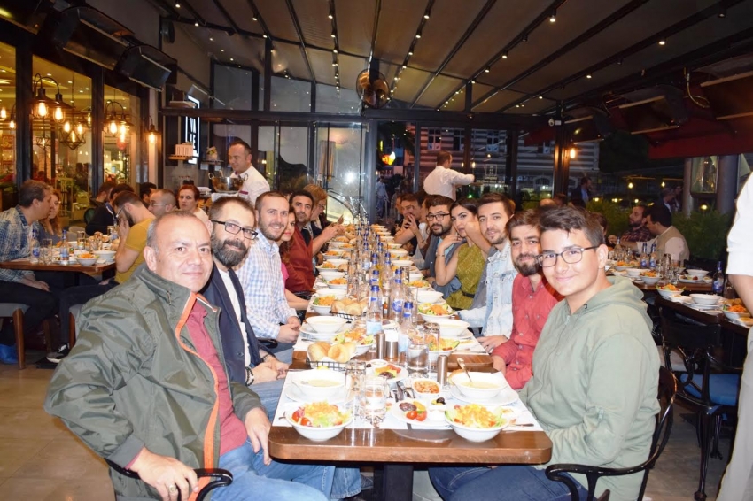 Bursa medyası Zafer Plaza iftarında buluştu