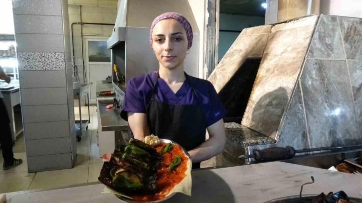 Bulaşıkçı olarak başladı, Tokat kebabının tek kadın ustası oldu
