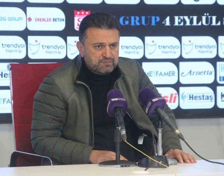 Bülent Uygun: &quot;Hakem Ali Şansalan, Alanyasporlu futbolcularla sarmaş dolaş&quot;
