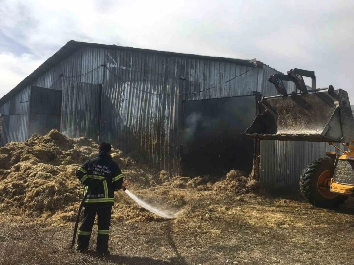 Burdur’da 400 saman balyası yandı
