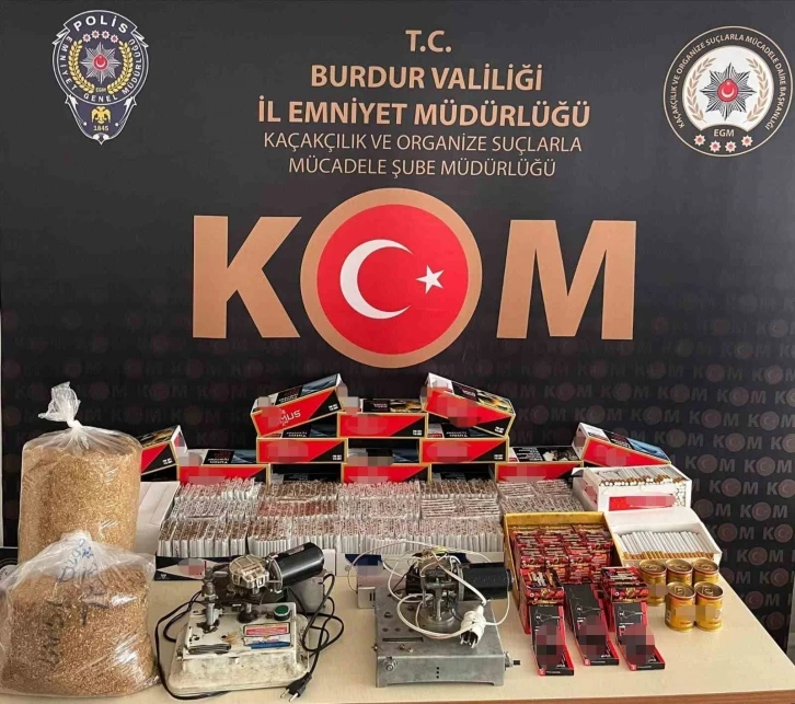 Burdur’da kaçak sigara operasyonunda 4 bin 596 adet doldurulmuş makaron ele geçirildi
