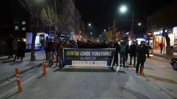 Burdur’da STK’lar İsveç’te Kur’an-ı Kerim yakılmasına tepki gösterdi
