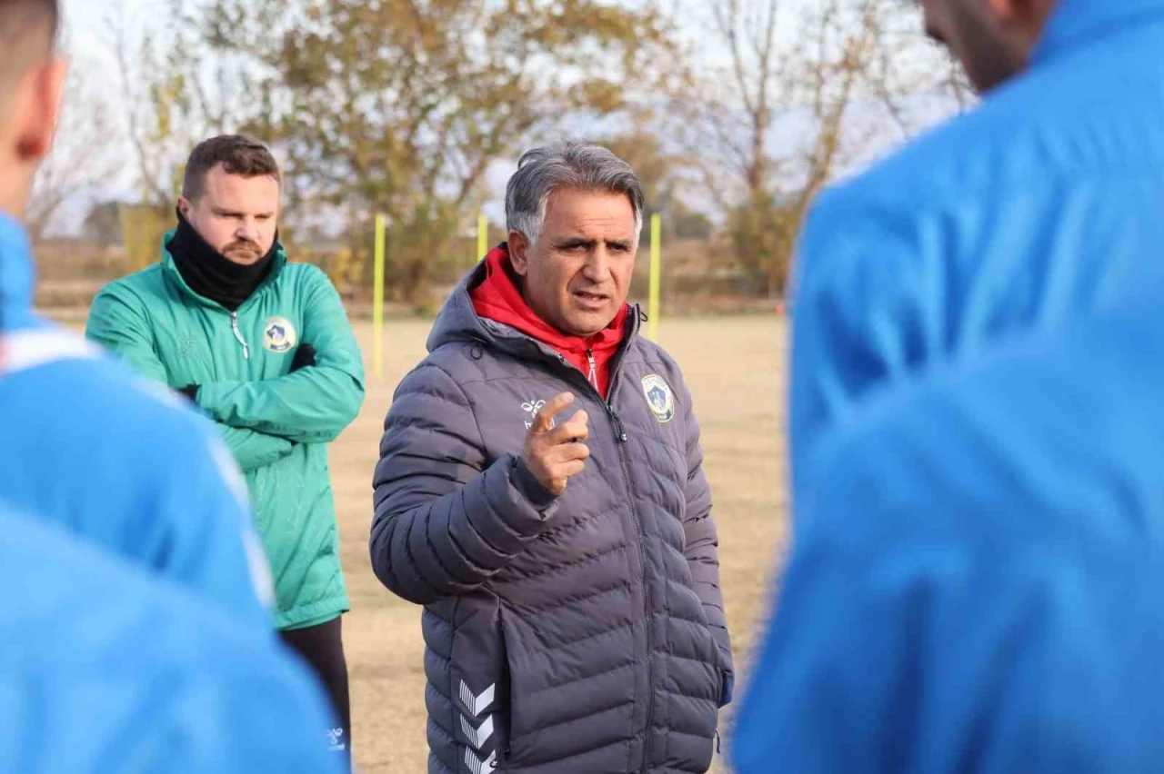 Burhanettin Basatemür: “Hedeflediğimiz yerden uzak kaldık”
