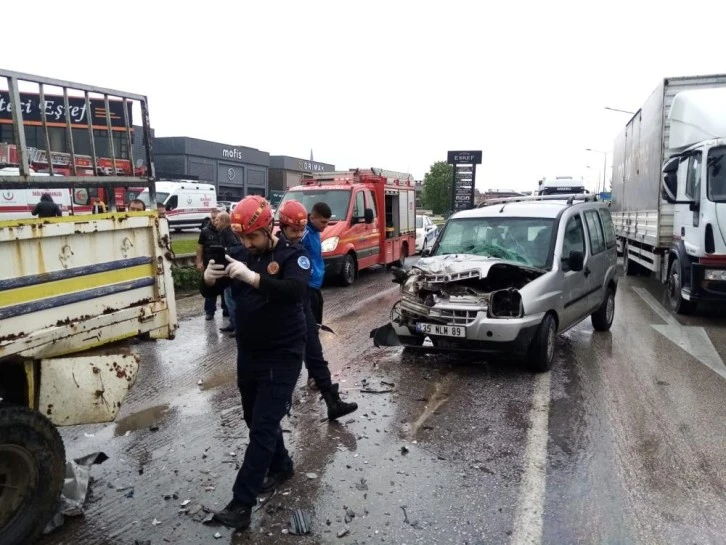 Bursa-Ankara karayolunda trafik kazası: Yaralılar var! 