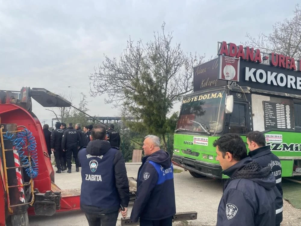 Bursa'da onlarca polisle 'Lokanta Minibüslere' operasyon 