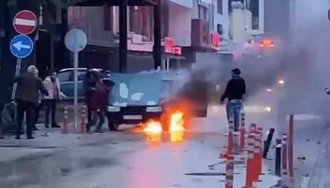 Bursa’da otomobil alevlere teslim oldu