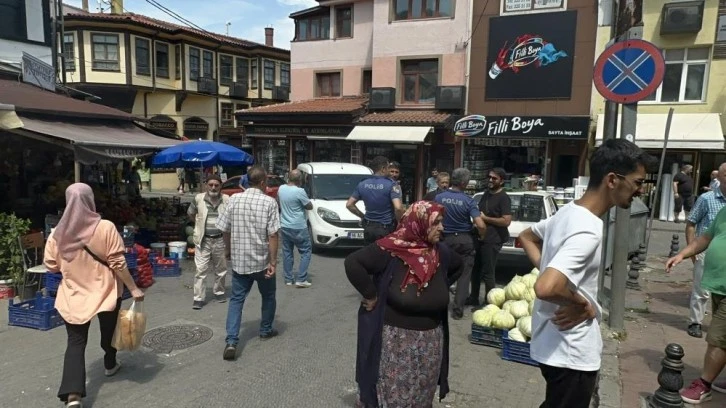 Bursa'da seyyar satıcılar arasında silahlı kavga