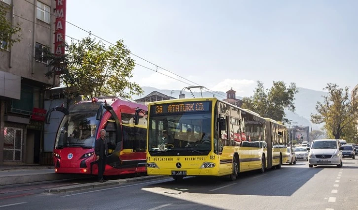 Bursa'da üniversite adaylarına ücretsiz ulaşım