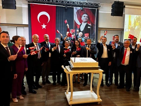 Bursa Mestanlılar Atatürk yolunda