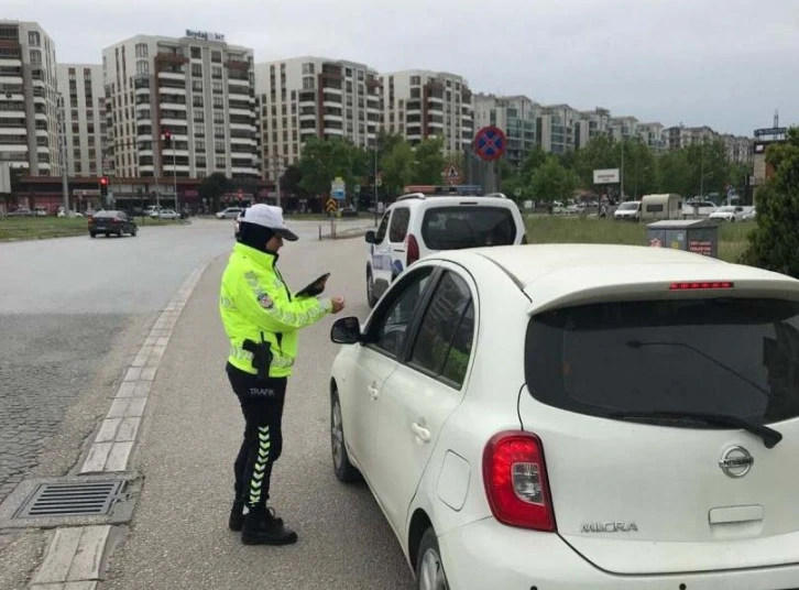 Bursa polisi trafik canavarlarına geçit vermedi