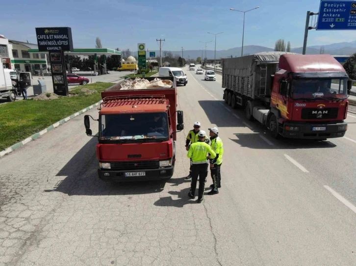 Bursa polisinden dronlu bayram denetimi