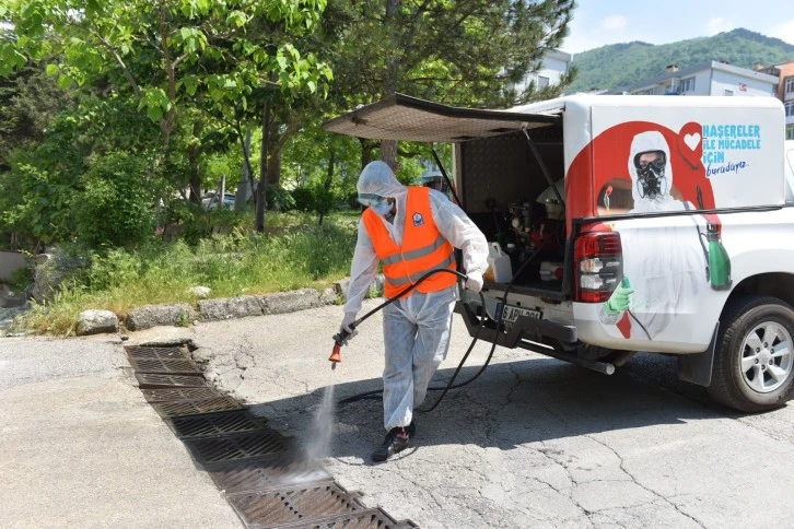 Bursa Yıldırım'da ilaçlama çalışmaları devam ediyor 