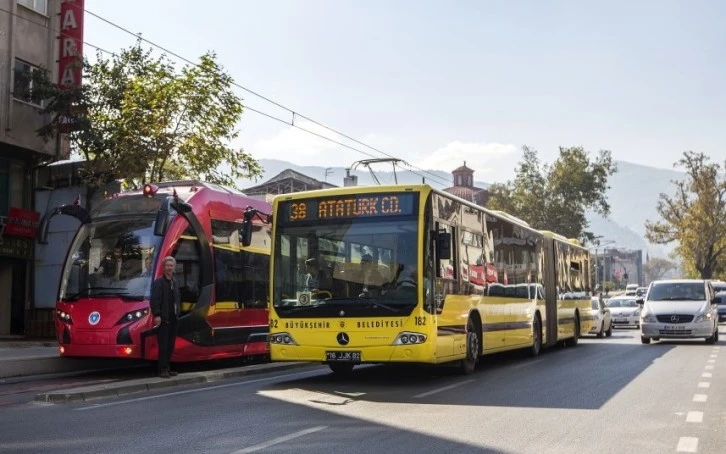 Bursalılara ücretsiz ulaşım açıklaması 