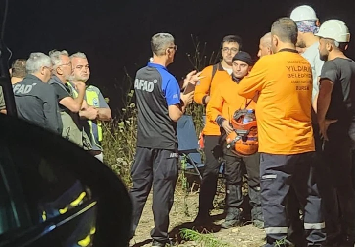 Bursalıları derinden üzen yangına Yıldırım Belediyesi tüm imkanlarıyla destek verdi 