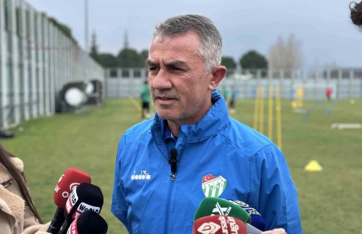 Bursaspor Teknik Direktörü Ümit Şengül: “Hedefimiz 39-40 puan"