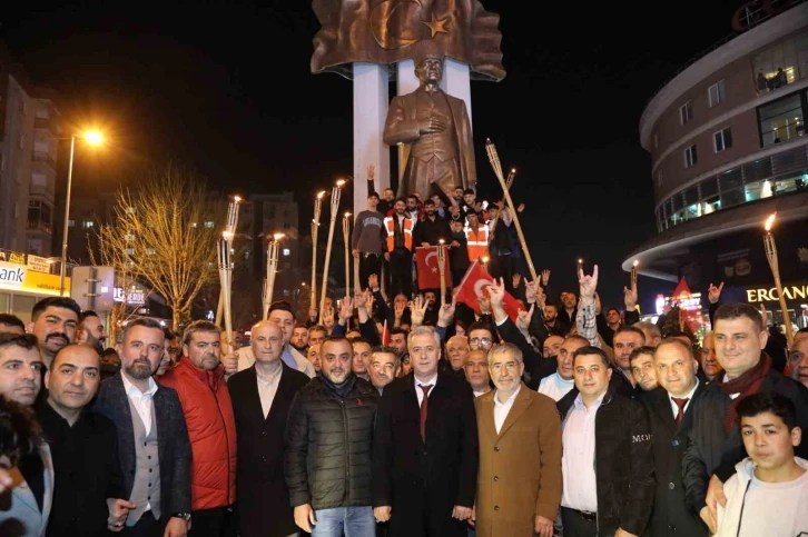 Büyükçekmece’de vatandaşlar, Çanakkale Şehitleri için yürüdü
