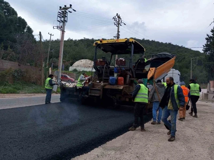 Büyükşehir Belediyesi Bodrum’da 24 bin metrelik sıcak asfalt çalışmasını tamamladı
