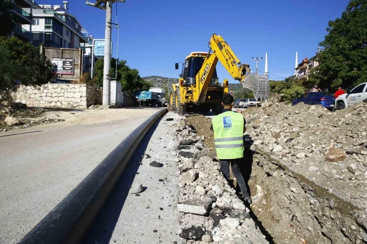 Büyükşehir Demre Gökyazı’da içme suyu hatlarını yeniliyor
