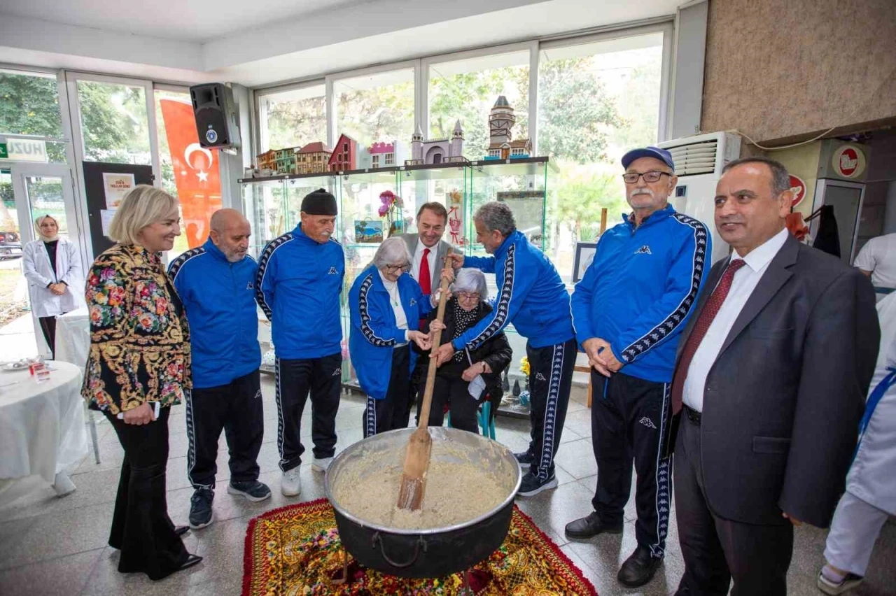 Bursa Büyükşehir’den yaşlılara moral günü