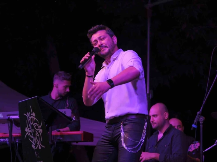 Büyükşehir ’Yaz Konserleri’ Karacasu’dan başladı
