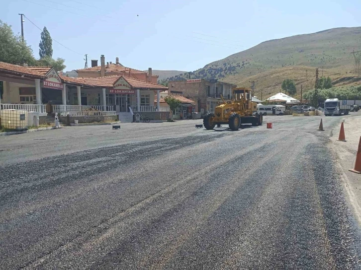 Büyükşehirden Kırsalda Asfalt Çalışması
