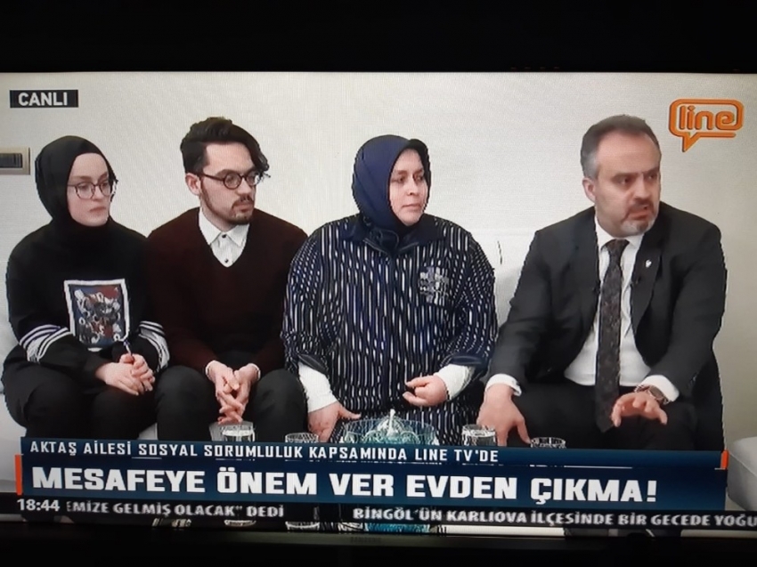 Ana haber bülteni başkanın evinden sunuldu