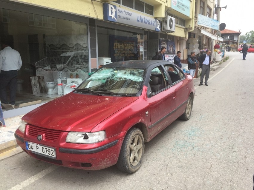 Müteahhit, hasmının oğlunu öldürdü