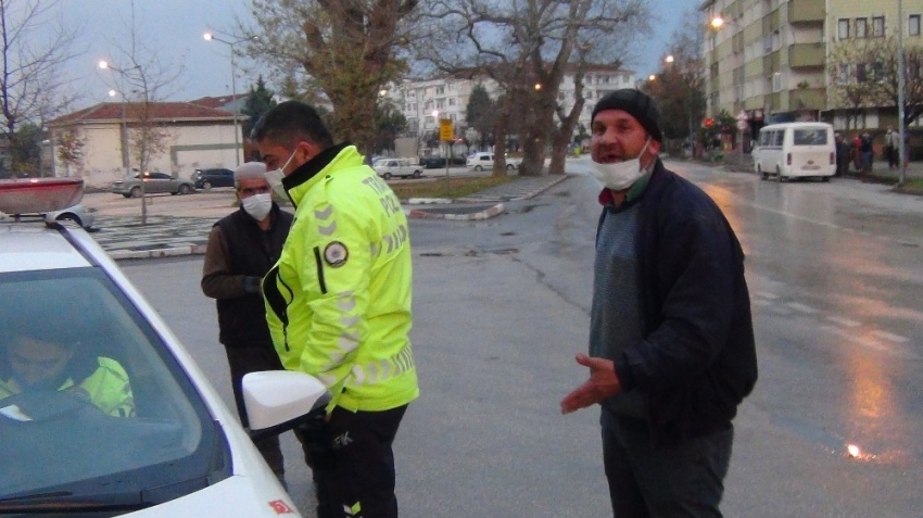 Bursa'da alkollü ve ehliyetsiz işçi taşıyan sürücü kaza yapınca yakalandı