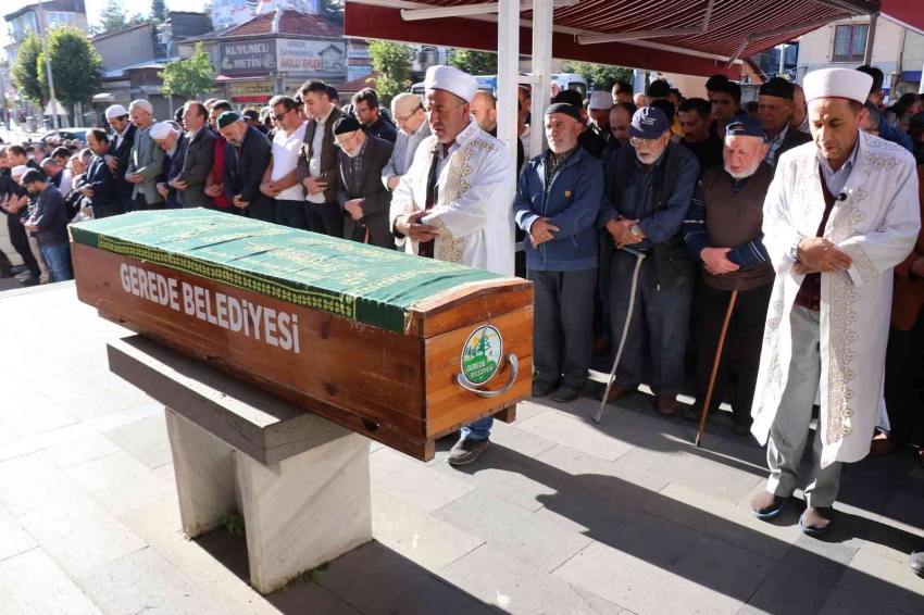 Fabrikada zehirlenen 3 işçi, son yolculuklarına uğurlandı