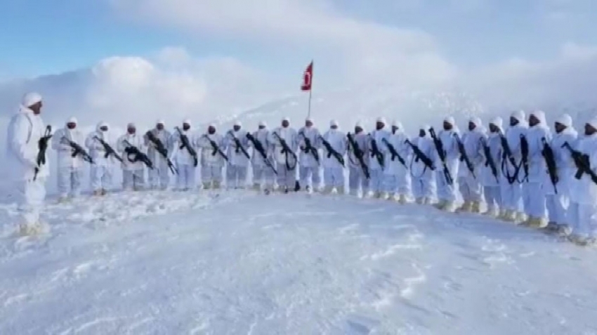 Mehmetçik Kato’da Öğretmenler Günü kutladı