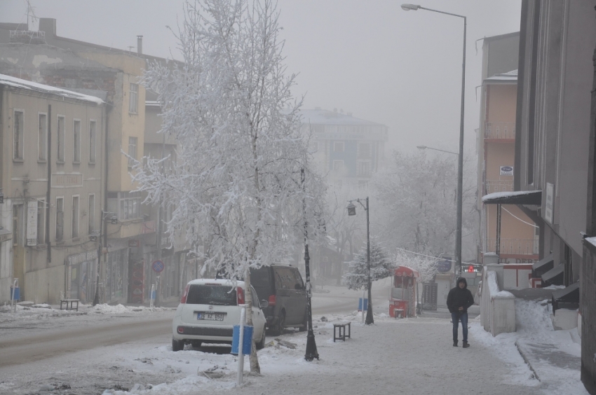 Kars eksi 25’i gördü