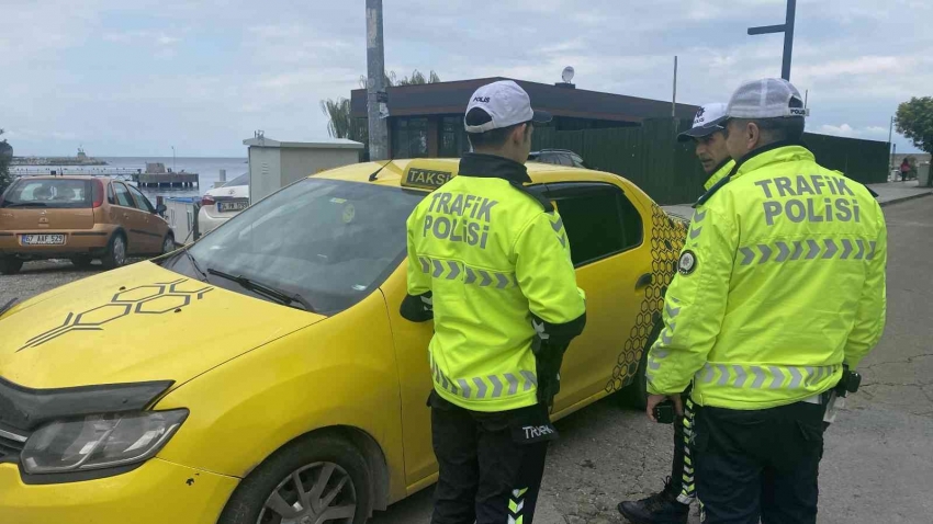 Araçlar tek tek durduruldu: Kurallara uymayanlara ceza yağdı