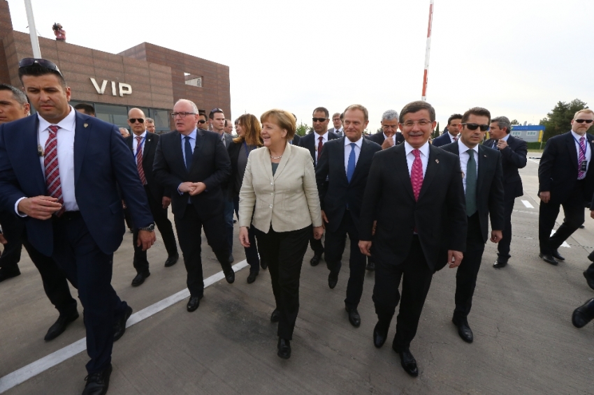 Davutoğlu ve Avrupalı liderler Nizip’ten ayrıldı