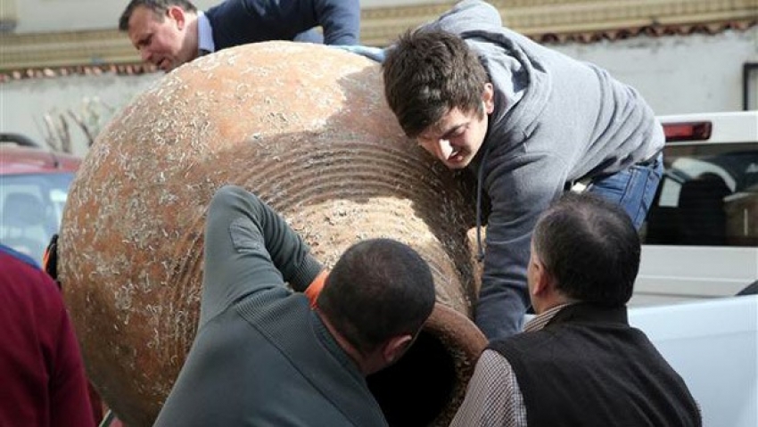 Balıkçı ağına antik çağdan kalma küp takıldı