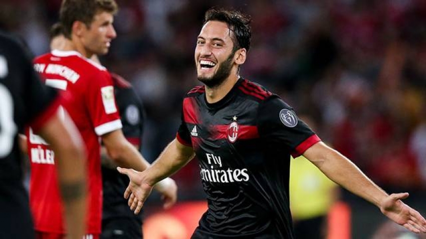 Hakan gol attı Milan Bayern'i dağıttı