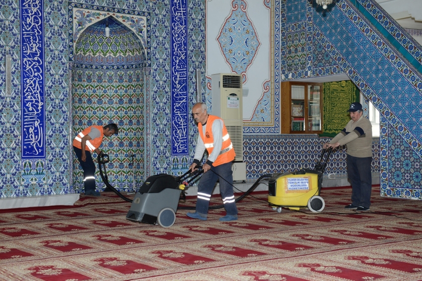 Yıldırım’da camiler ramazana hazırlanıyor