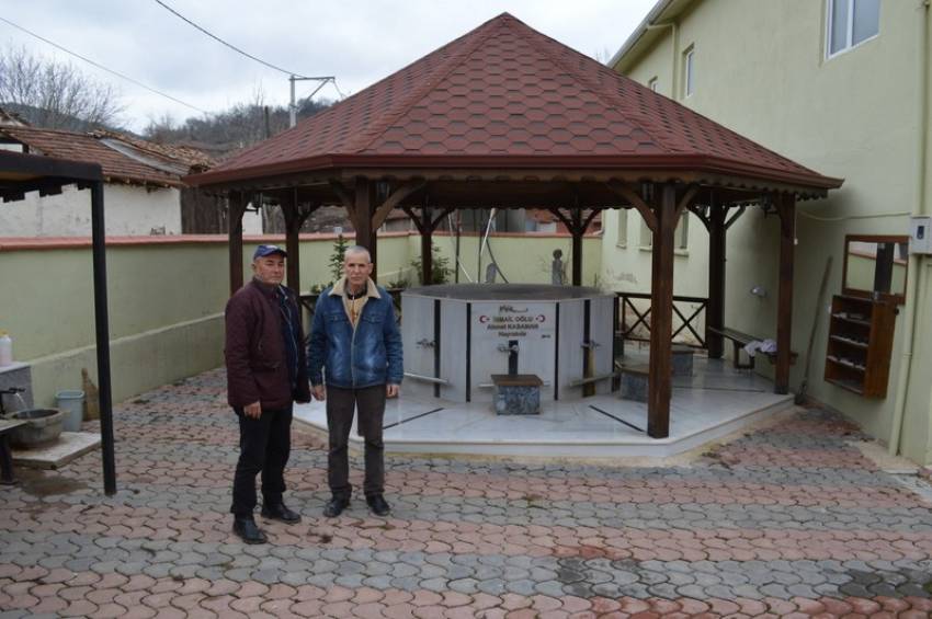 Bursa'da Akbıyık Camii yenilendi