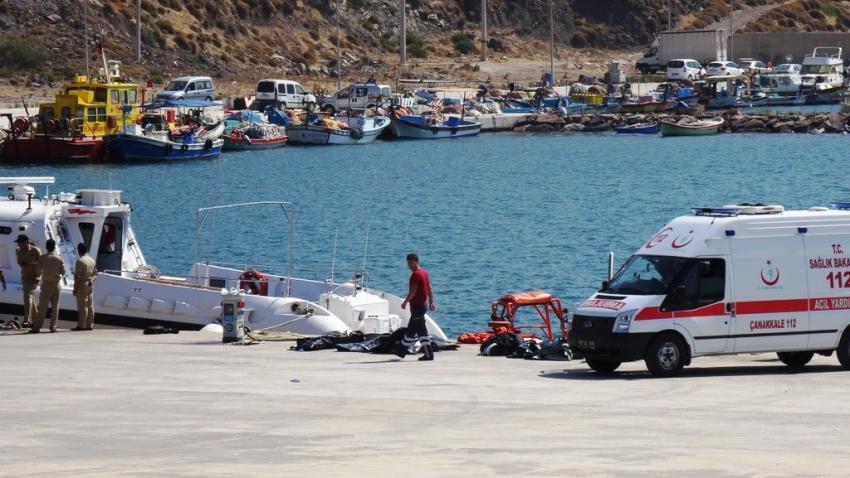 Çanakkale'de facia! Mülteci botu battı, 13 ölü