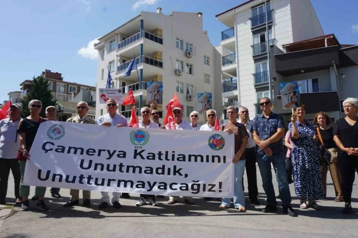 Çamerya katliamı unutulmadı: Yunanistan’ın Edirne Konsolosluğu önüne siyah çelenk bırakıldı
