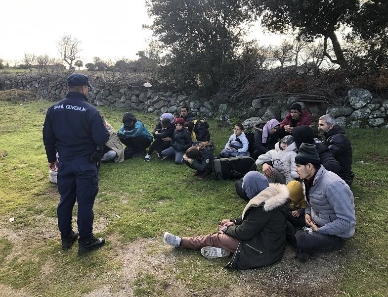 Çanakkale’de 22 kaçak göçmen yakalandı